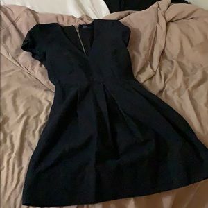 Gap size 4 black flare dress with pockets